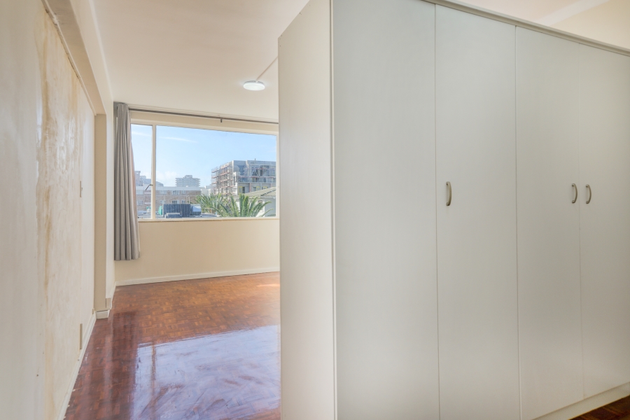 To Let 2 Bedroom Property for Rent in Sea Point Western Cape